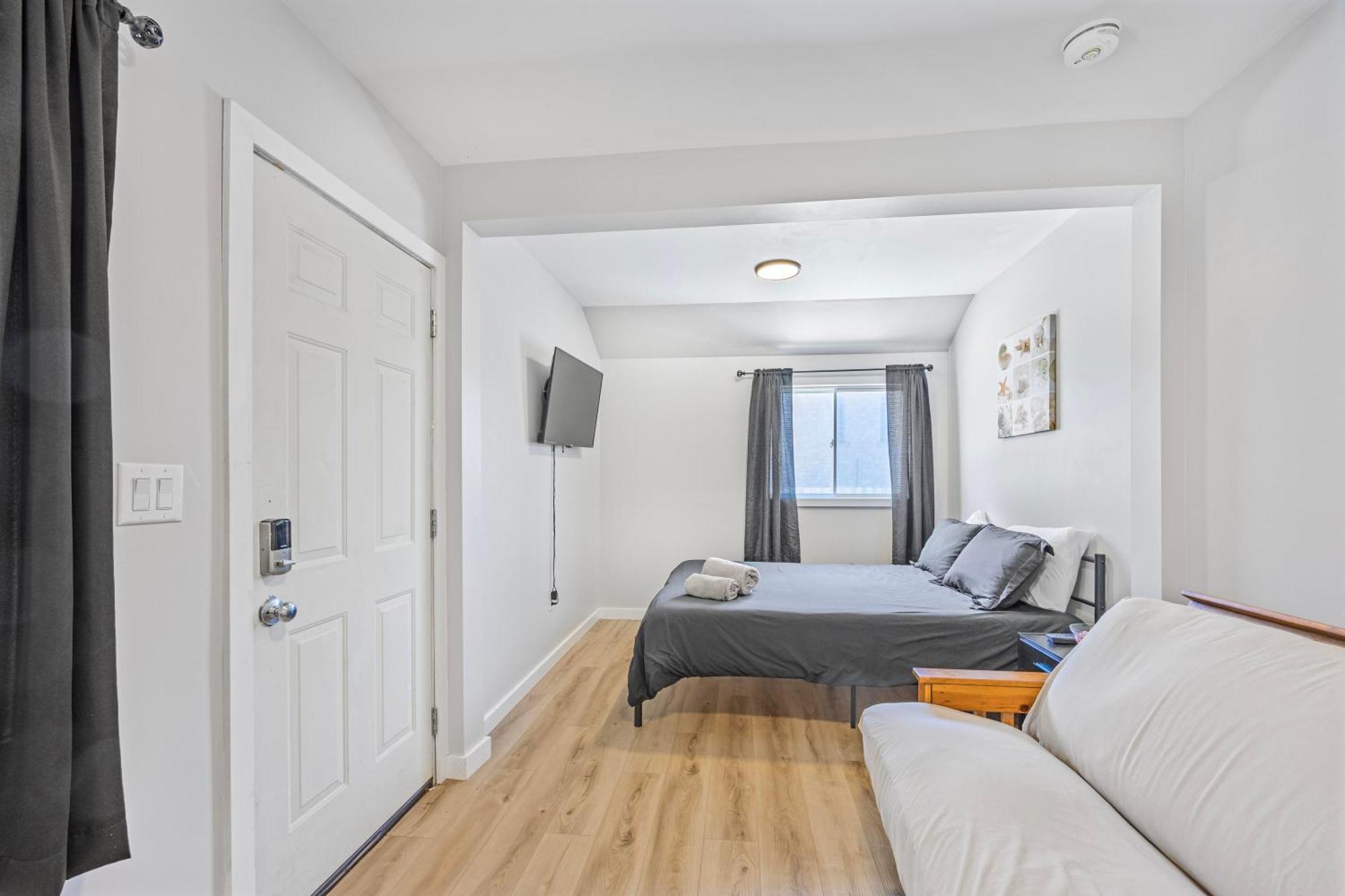 Riverfront Cottages ワサガビーチ エクステリア 写真