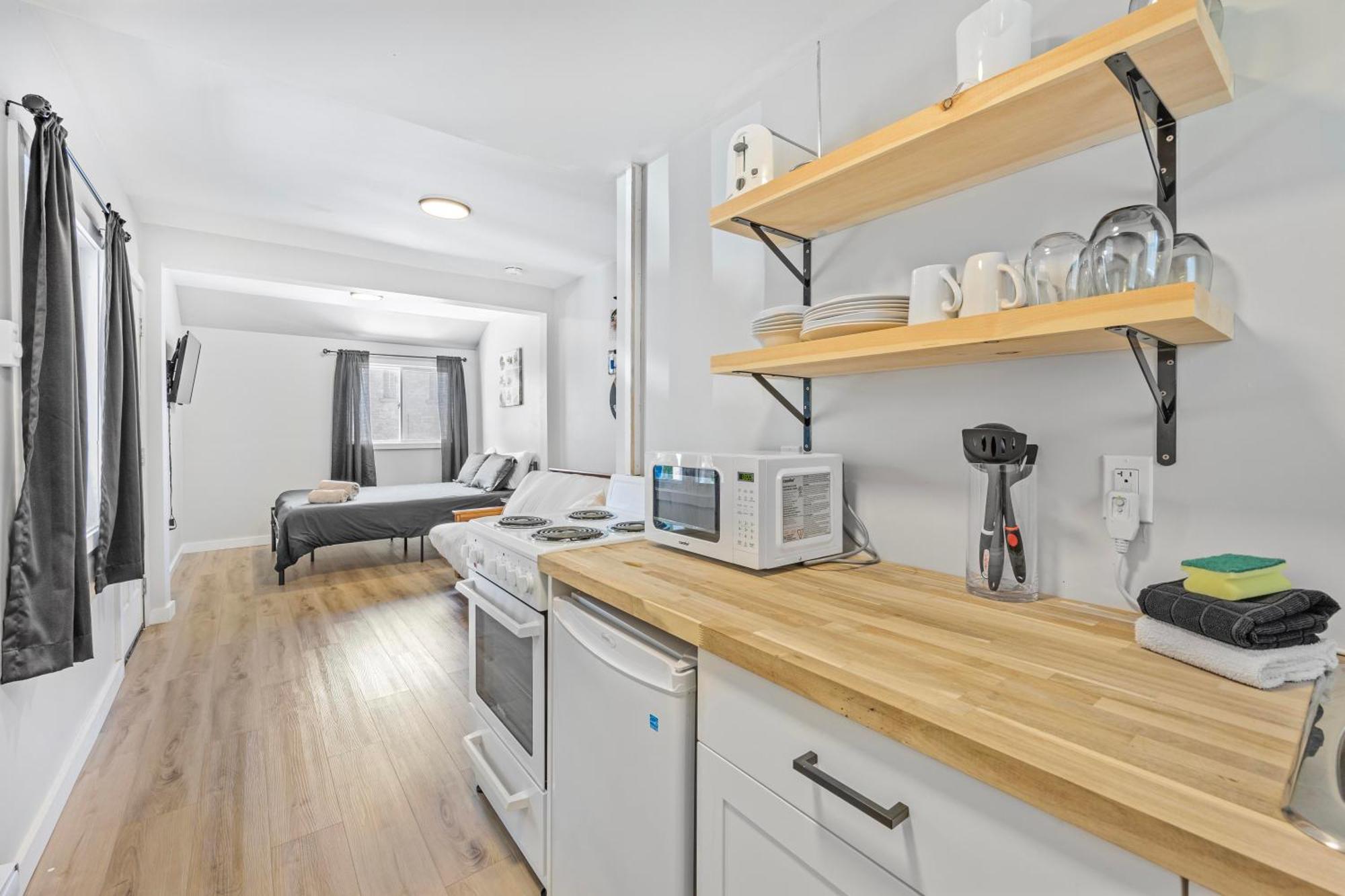 Riverfront Cottages ワサガビーチ エクステリア 写真